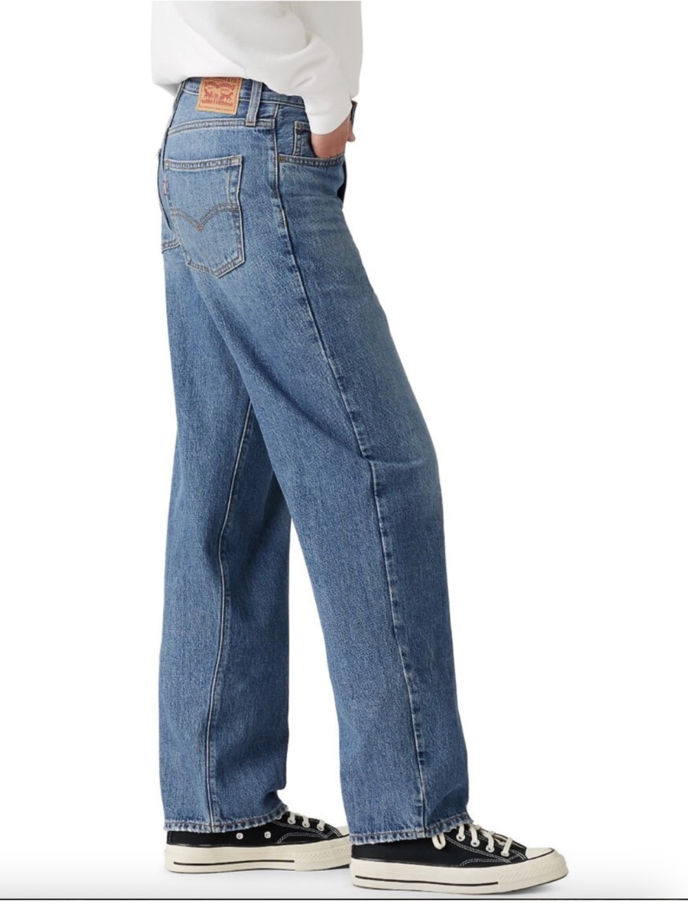 Levi's Women's  94’s Baggy Straight Jeans in Medium Blue Denim